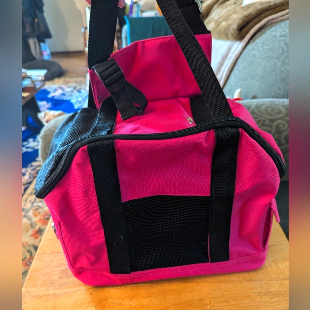 NWOT Dog or Cat Back Pack For 10 LB Pet